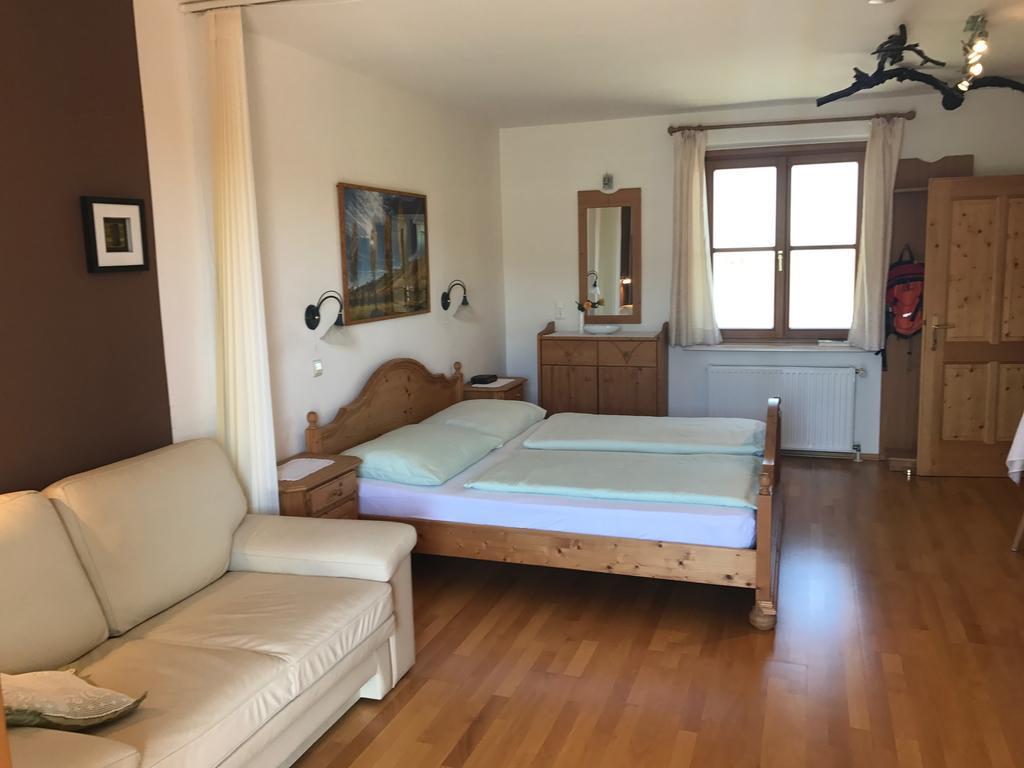 Winzerhof Familie Kloeckl Apartman Klöch Kültér fotó