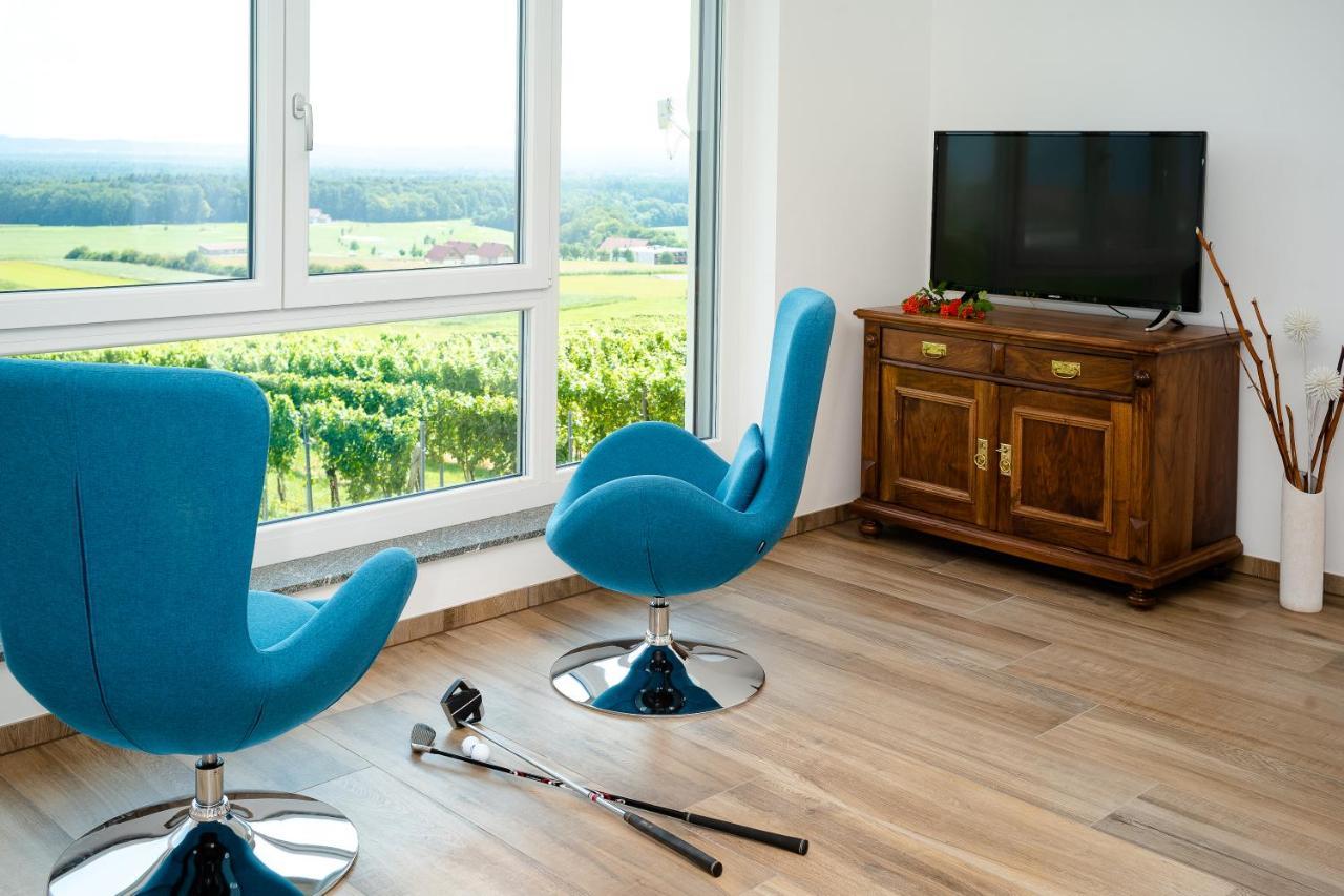 Winzerhof Familie Kloeckl Apartman Klöch Kültér fotó